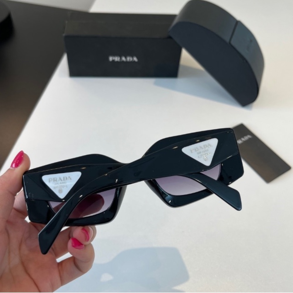 Prada Black Square-Frame Sunglasses with Gradient Lenses - Picture 8 of 9